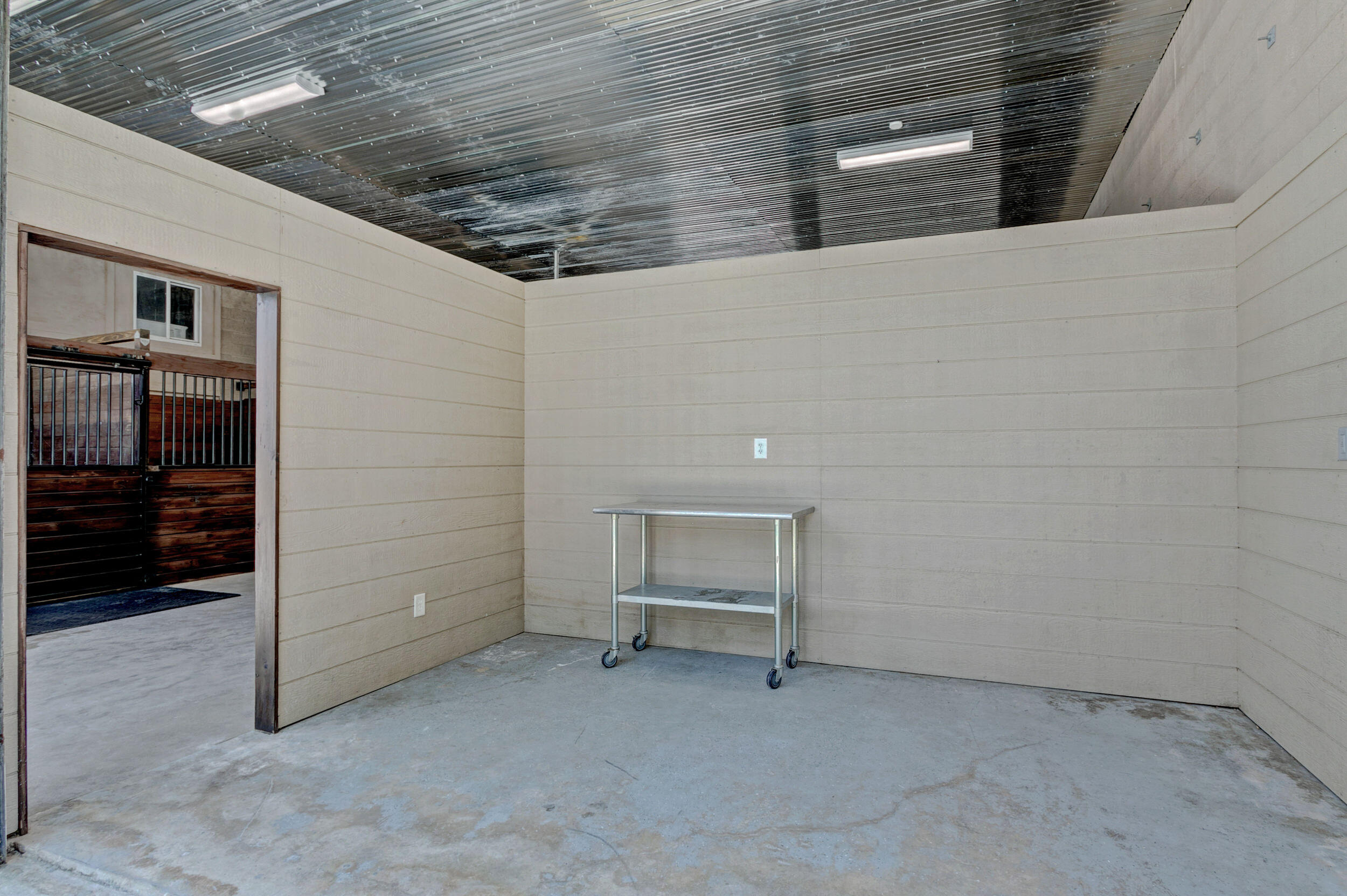 13025 Compton Road Loxahatchee Groves, FL 33470 - Photo 41 of 73 11 - Barn 6