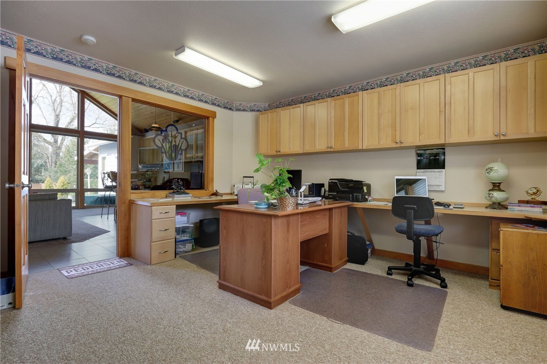 16249 Olympic View Road Northwest Silverdale, WA 98383 - Photo 16 of 25 Gallery Image 16