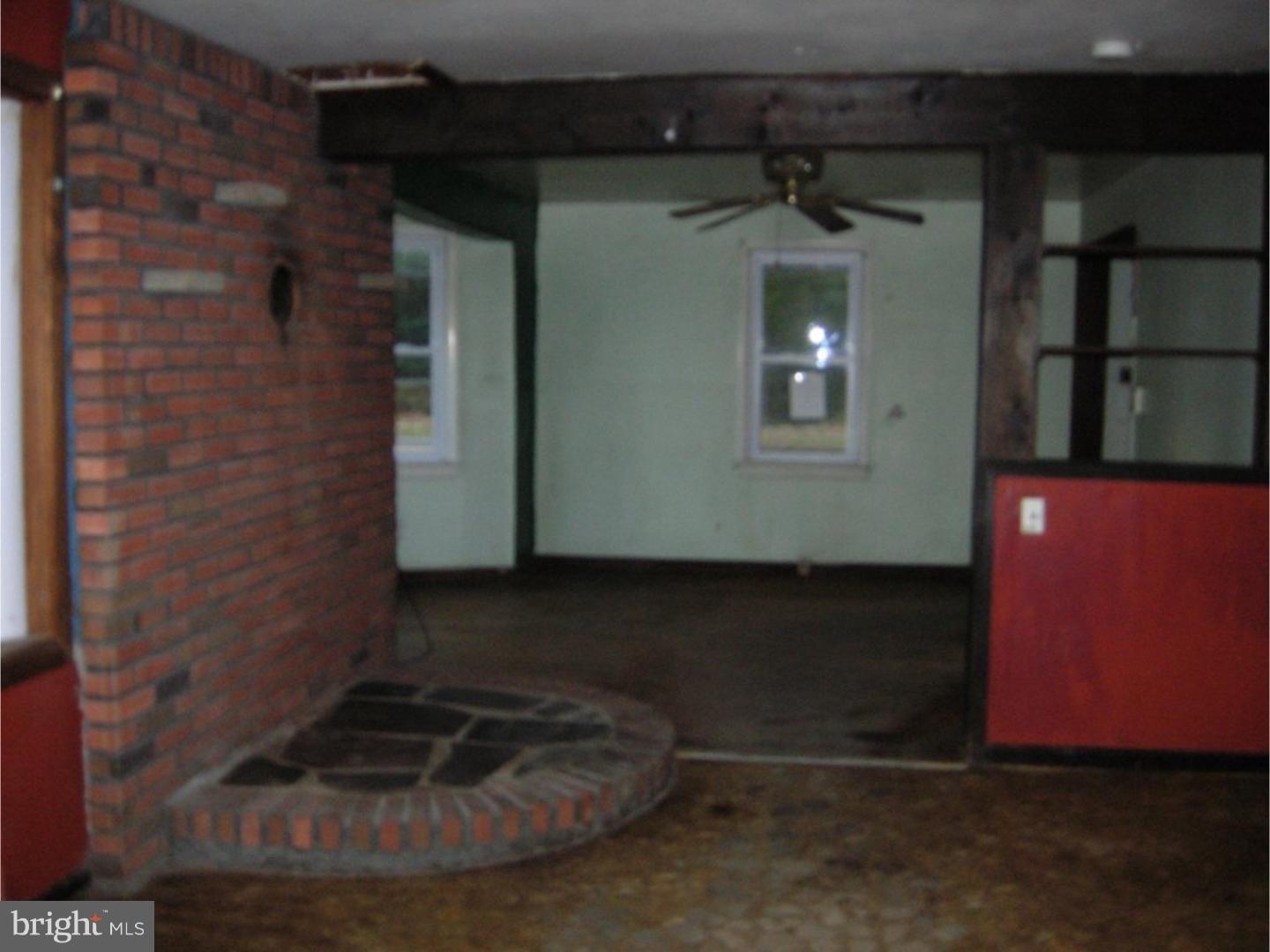 236 Jarvis Road Sicklerville, NJ 08081 - Photo 3 of 10 Gallery Image 3