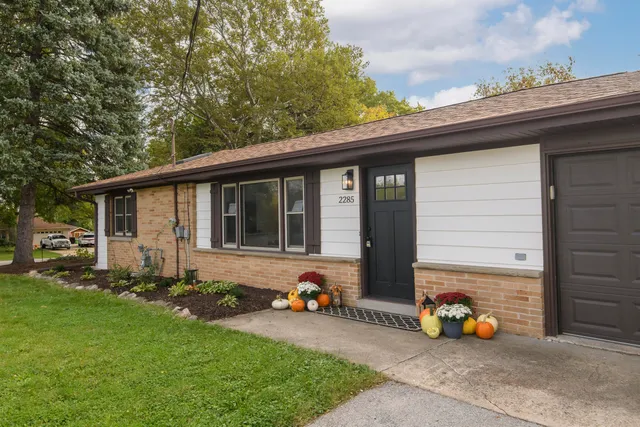 $535,000 | 2285 North 166th Street, Brookfield, WI 53005