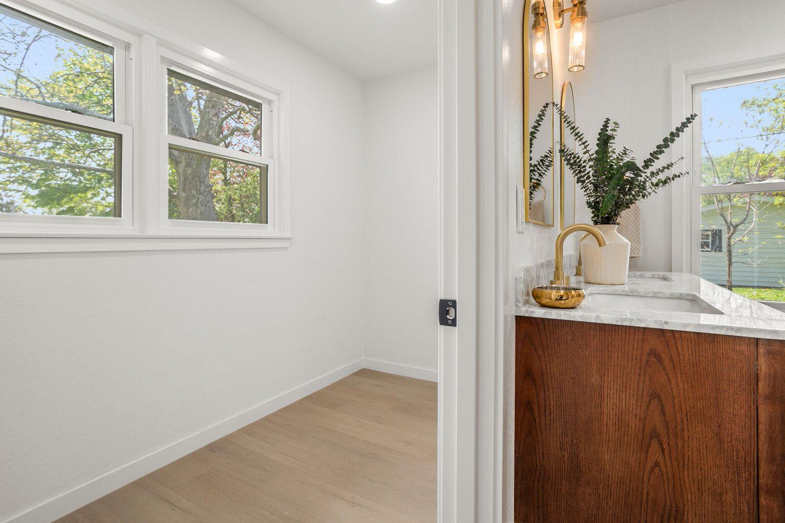 2285 North 166th Street Brookfield, WI 53005 - Photo 25 of 53 Primary Closet Area