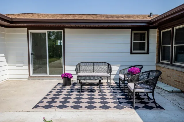 $535,000 | 2285 North 166th Street, Brookfield, WI 53005