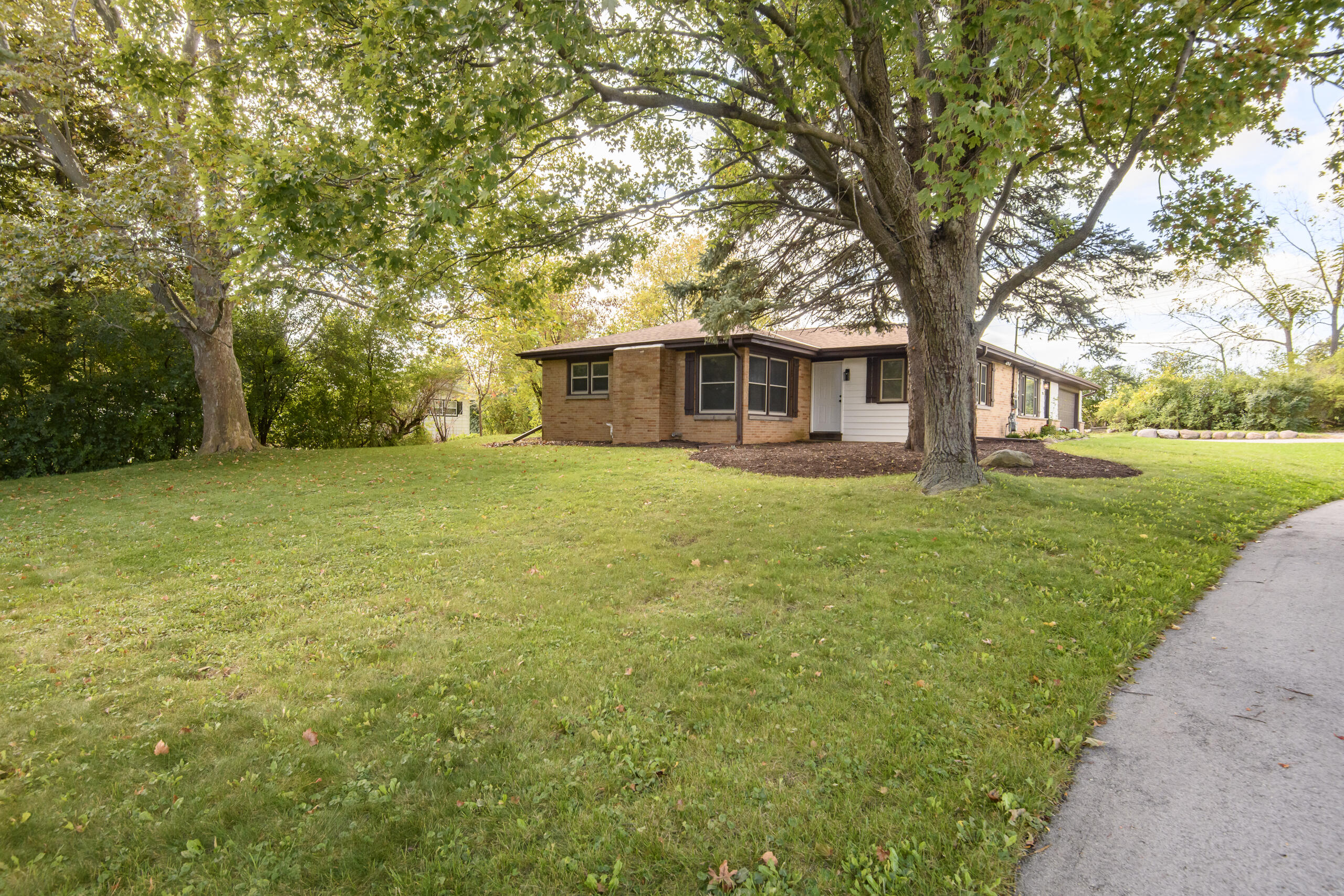 2285 North 166th Street Brookfield, WI 53005 - Photo 47 of 53 Side Yard
