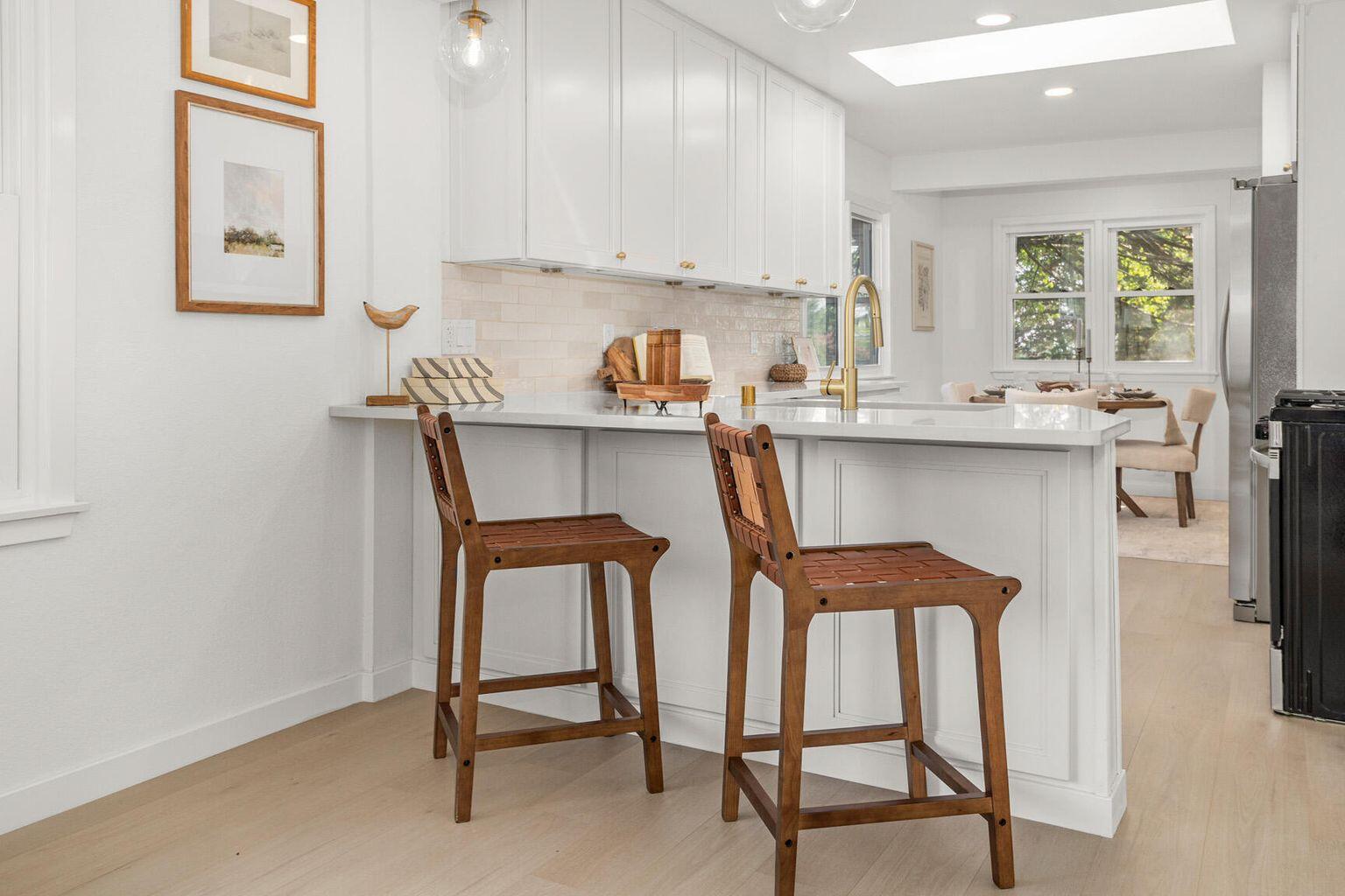 2285 North 166th Street Brookfield, WI 53005 - Photo 8 of 53 Breakfast bar