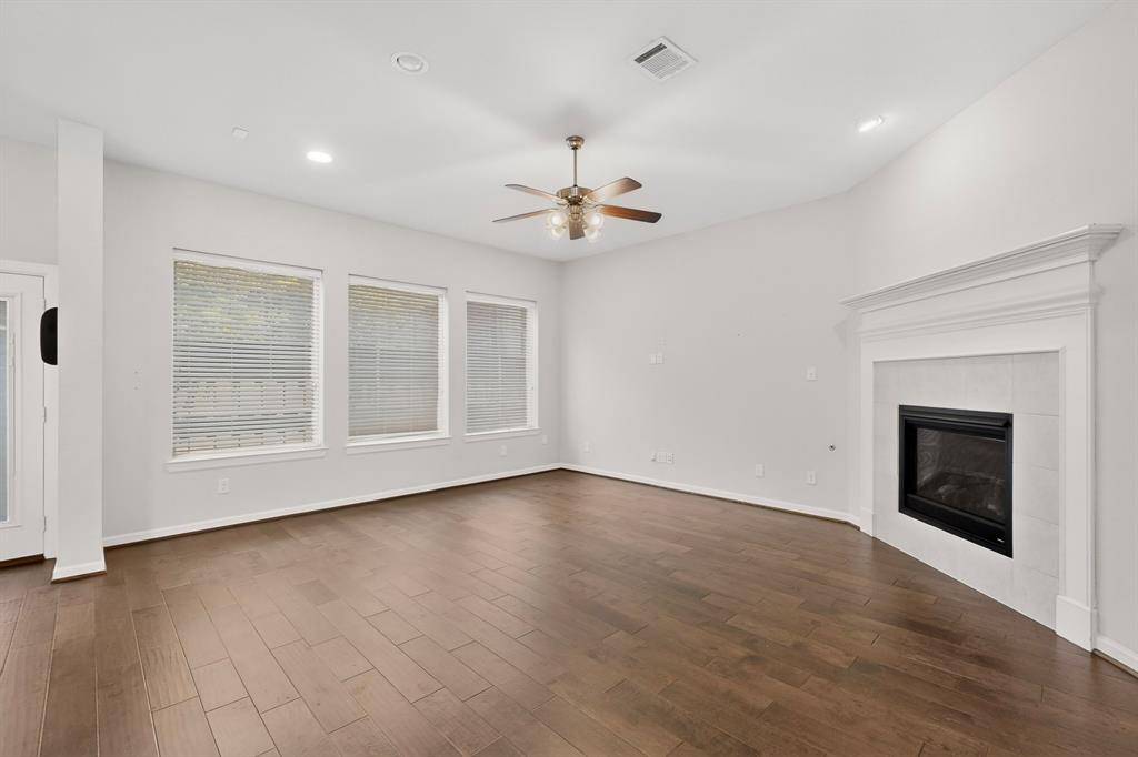 5413 Harbour Road Richardson, TX 75082 - Photo 4 of 37