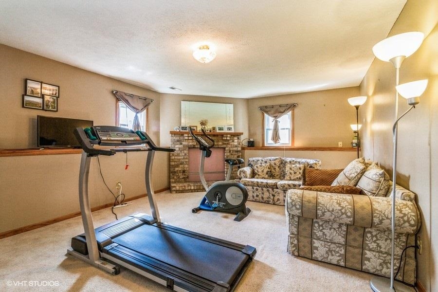 3829 Badger Road Rockford, IL 61114 - Photo 12 of 15 Gallery Image 12
