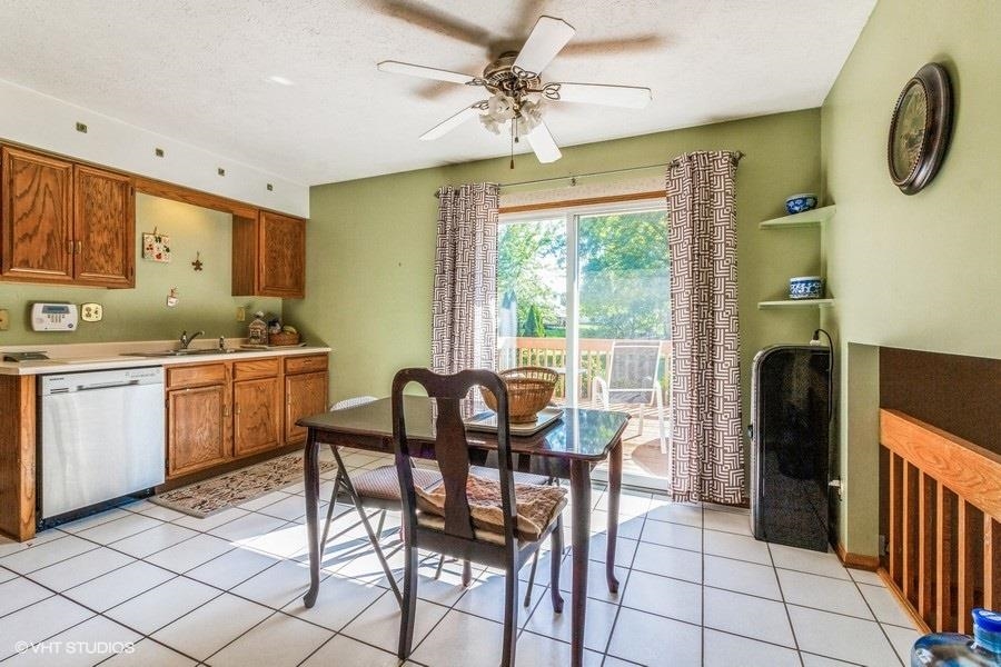 3829 Badger Road Rockford, IL 61114 - Photo 3 of 15 Gallery Image 3