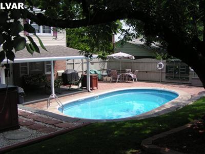 2735 Whitewood Road Bethlehem, PA 18017 - Photo 20 of 20 pool area