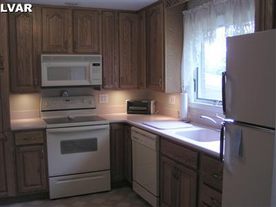 2735 Whitewood Road Bethlehem, PA 18017 - Photo 7 of 20 kitchen - due to flash, color on this shot is off.