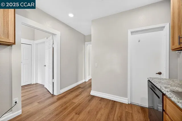 $2,300 | 3229 Elm Street, Unit 1A, Oakland, CA 94609