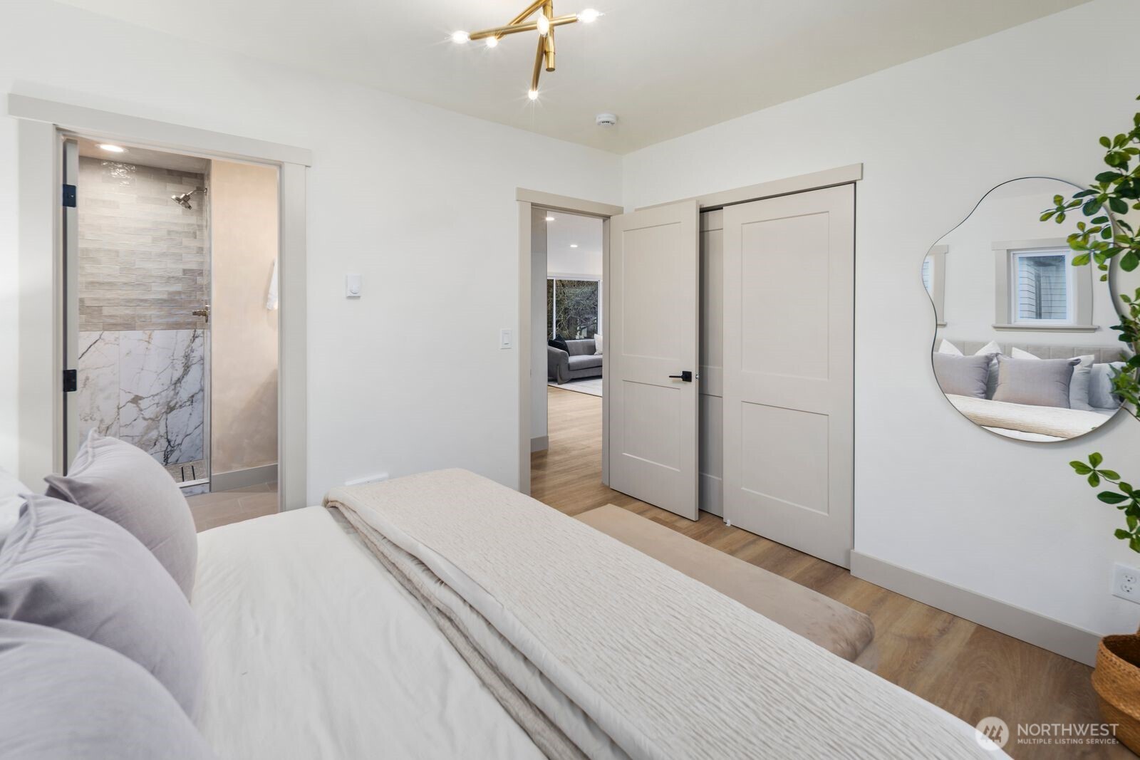 817 26th Avenue Seattle, WA 98122 - Photo 14 of 34