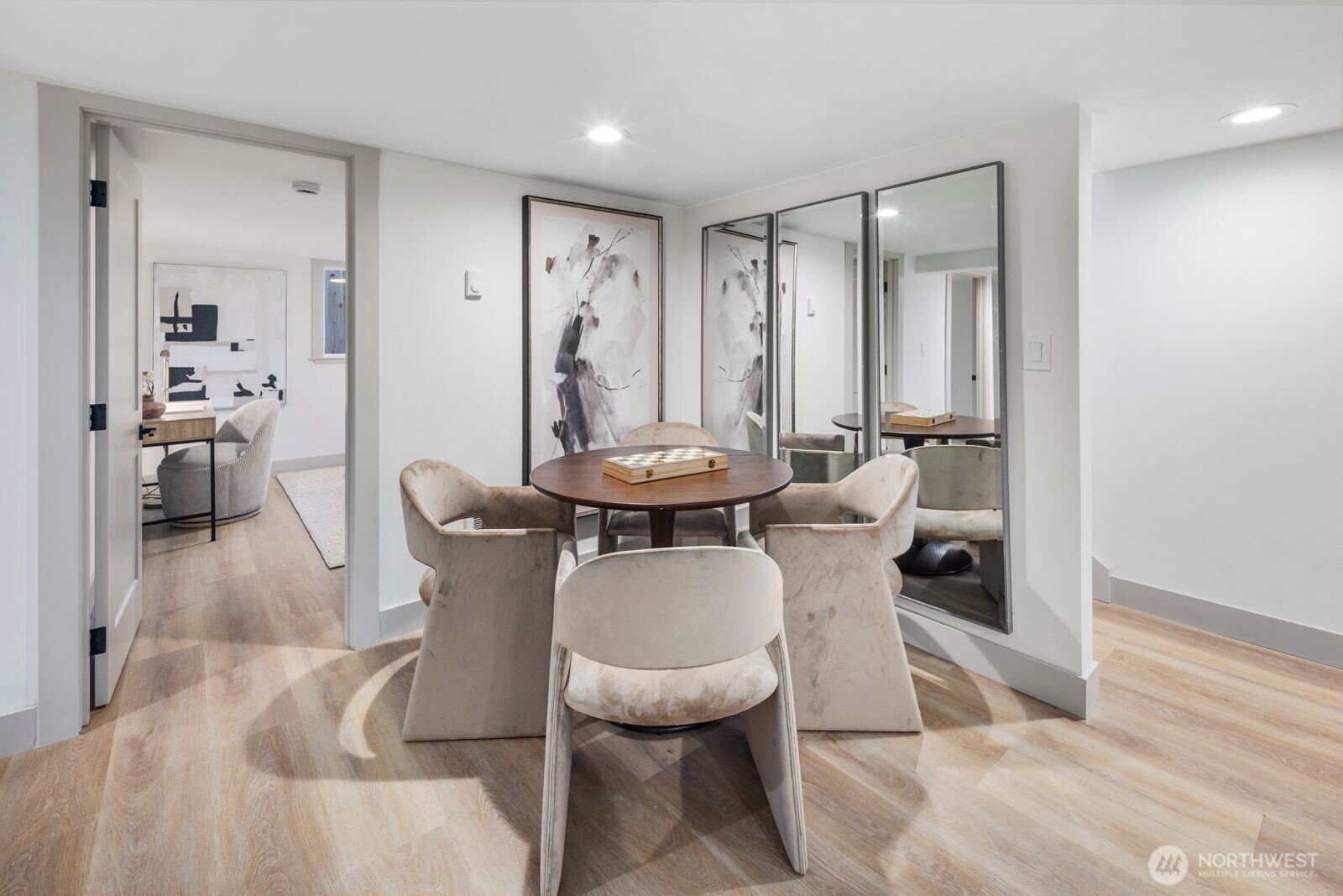 817 26th Avenue Seattle, WA 98122 - Photo 23 of 34