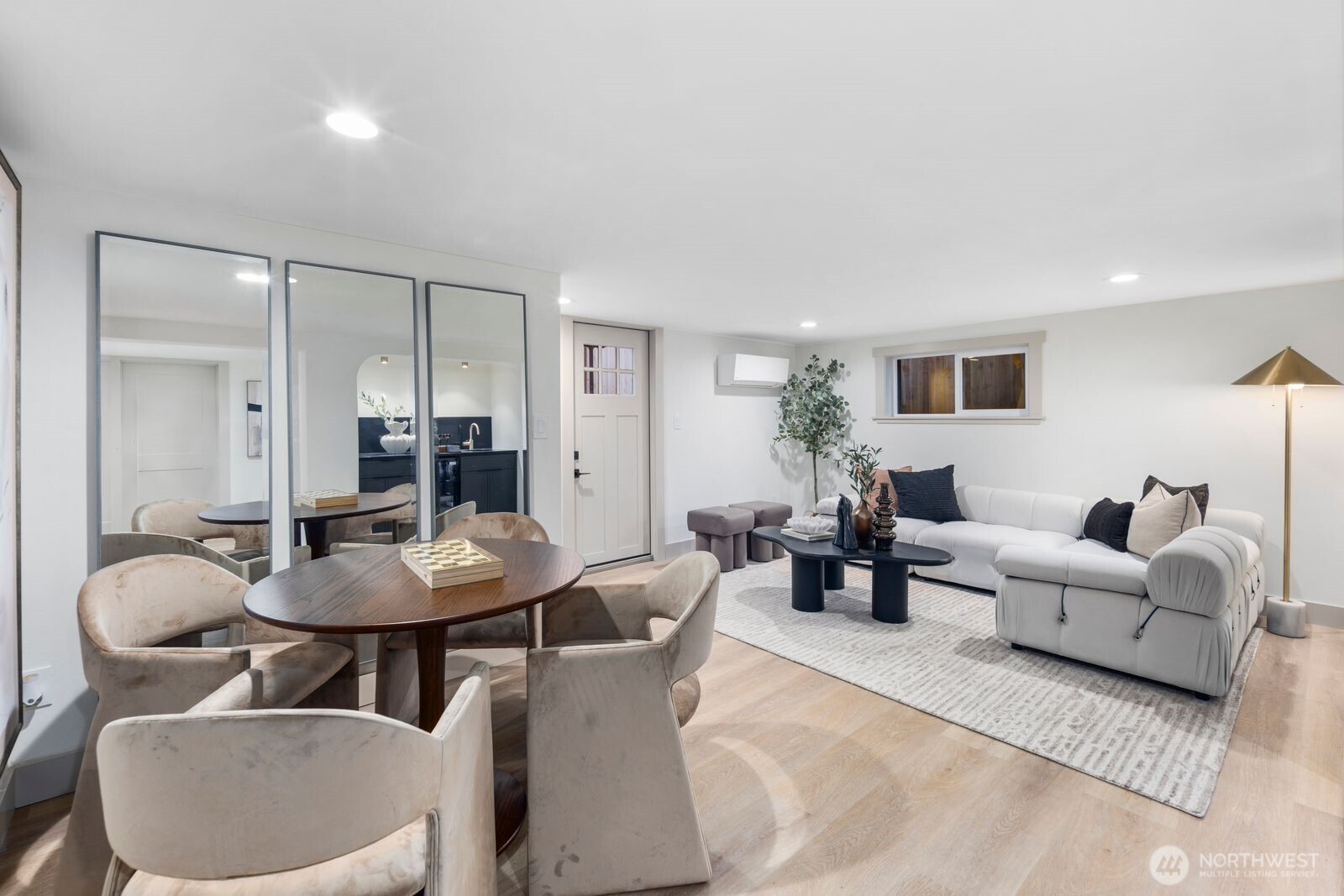 817 26th Avenue Seattle, WA 98122 - Photo 24 of 34