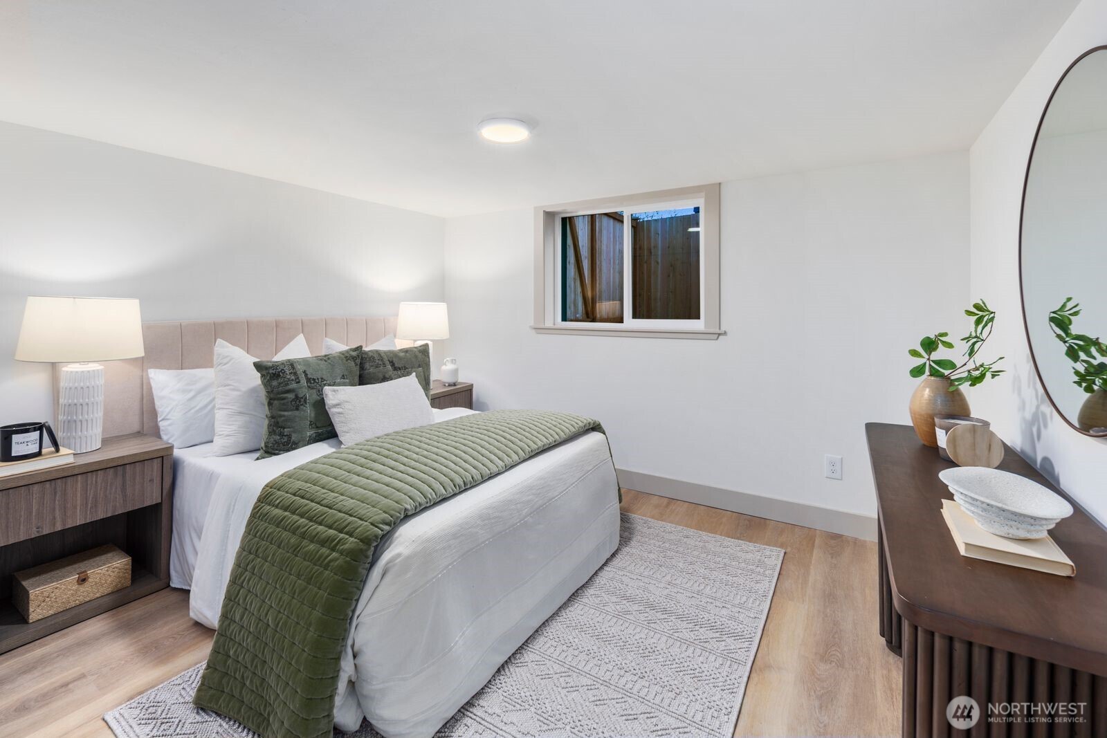 817 26th Avenue Seattle, WA 98122 - Photo 27 of 34