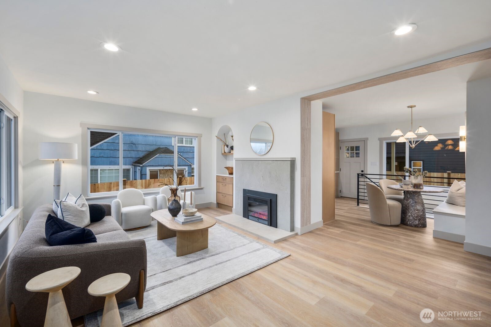 817 26th Avenue Seattle, WA 98122 - Photo 4 of 34