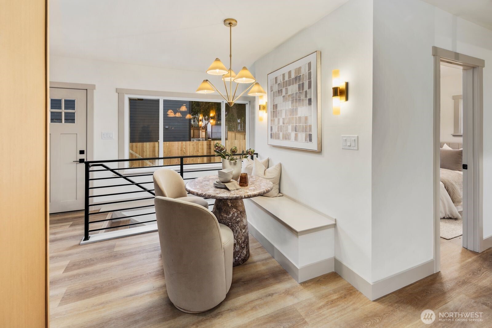 817 26th Avenue Seattle, WA 98122 - Photo 8 of 34