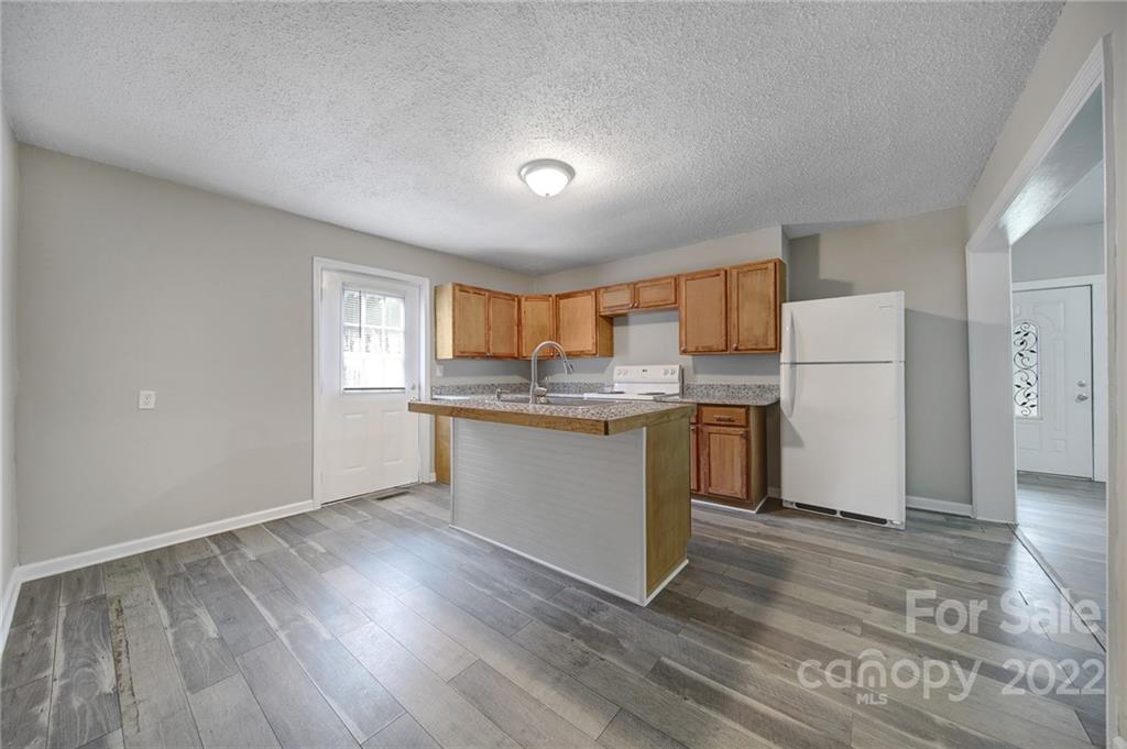 733 Mutual Road Gastonia, NC 28052 - Photo 11 of 25 Gallery Image 11