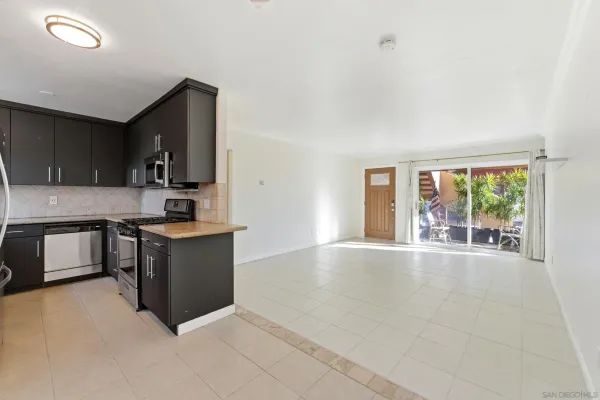 $2,885 | 575 7th Street, Unit 104, Imperial Beach, CA 91932