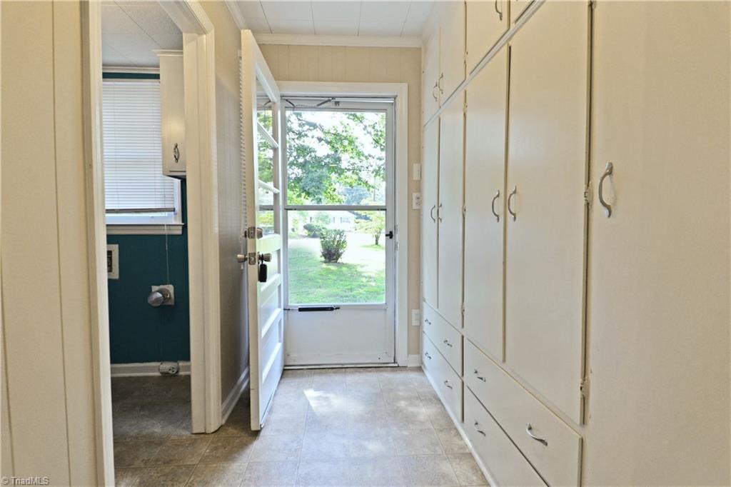 3601 Normandy Road Greensboro, NC 27408 - Photo 8 of 18 Mud Room