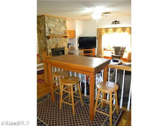 1426 Mitchell Road Pilot Mountain, NC 27041 - Photo 5 of 16 Breakfast.