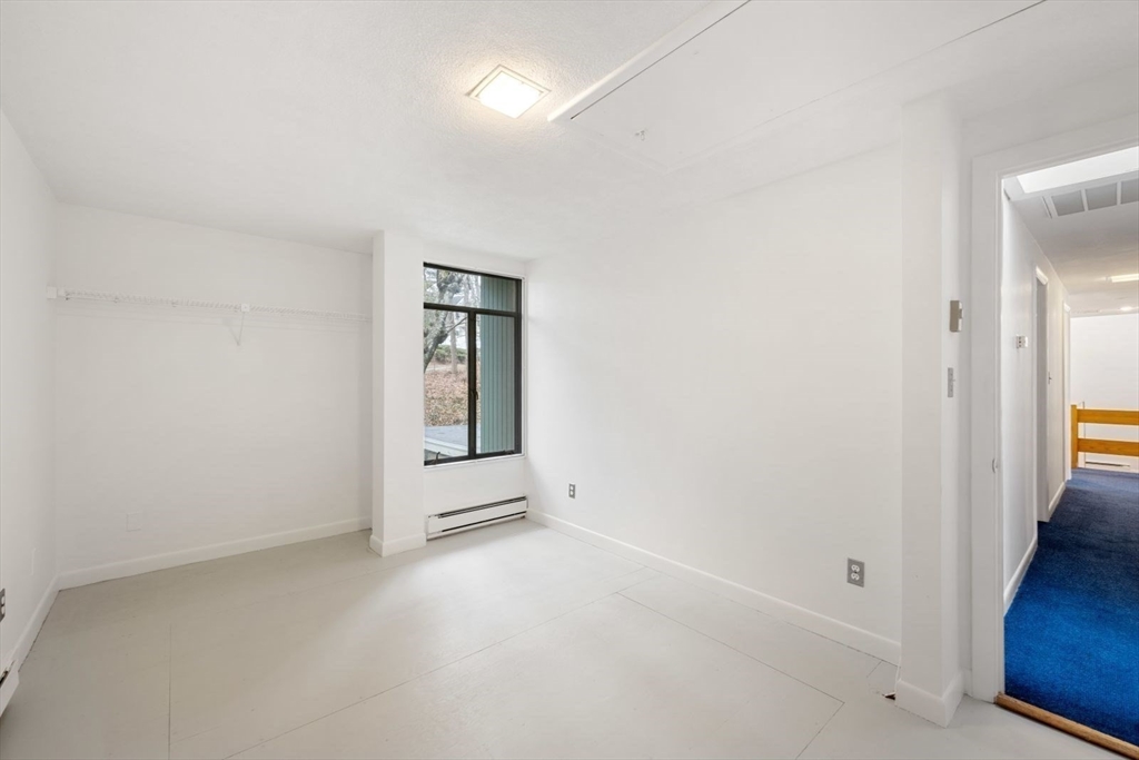 542 Concord Avenue Lexington, MA 02421 - Photo 25 of 41