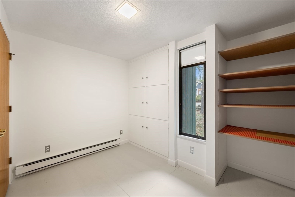542 Concord Avenue Lexington, MA 02421 - Photo 26 of 41
