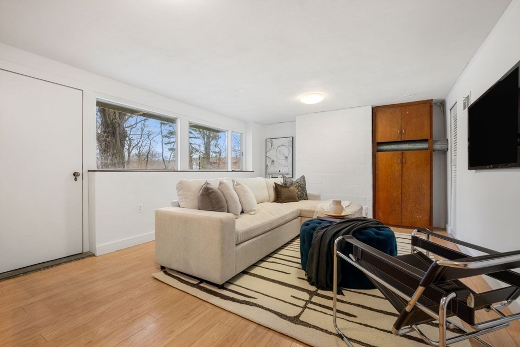 542 Concord Avenue Lexington, MA 02421 - Photo 30 of 41