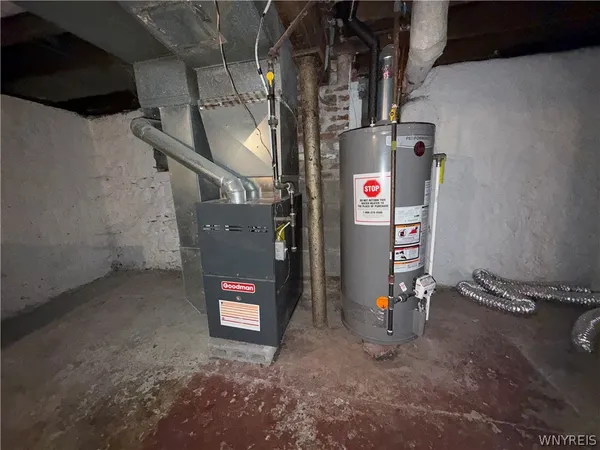 $159,900 | 121 Riverside Avenue, Buffalo, NY 14207