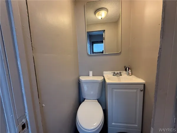 $159,900 | 121 Riverside Avenue, Buffalo, NY 14207