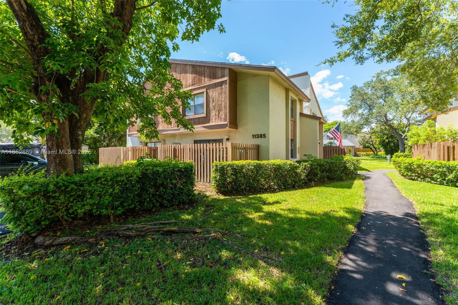 11385 Southwest 109th Road, Unit 44G Miami, FL 33176 - Photo 2 of 39 Gallery Image 2