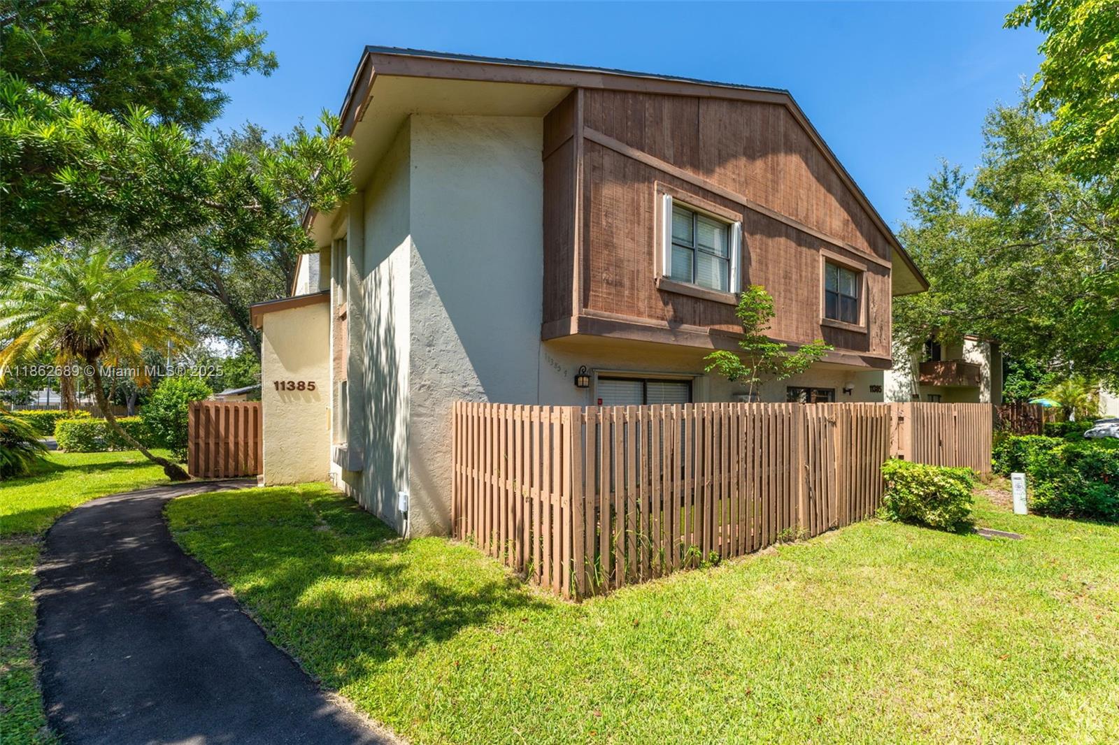 11385 Southwest 109th Road, Unit 44G Miami, FL 33176 - Photo 3 of 39 Gallery Image 3