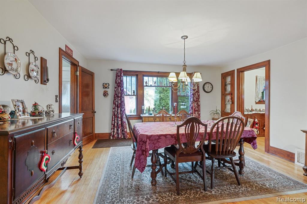 5244 Greer Road West Bloomfield, MI 48324 - Photo 16 of 41 Gallery Image 16