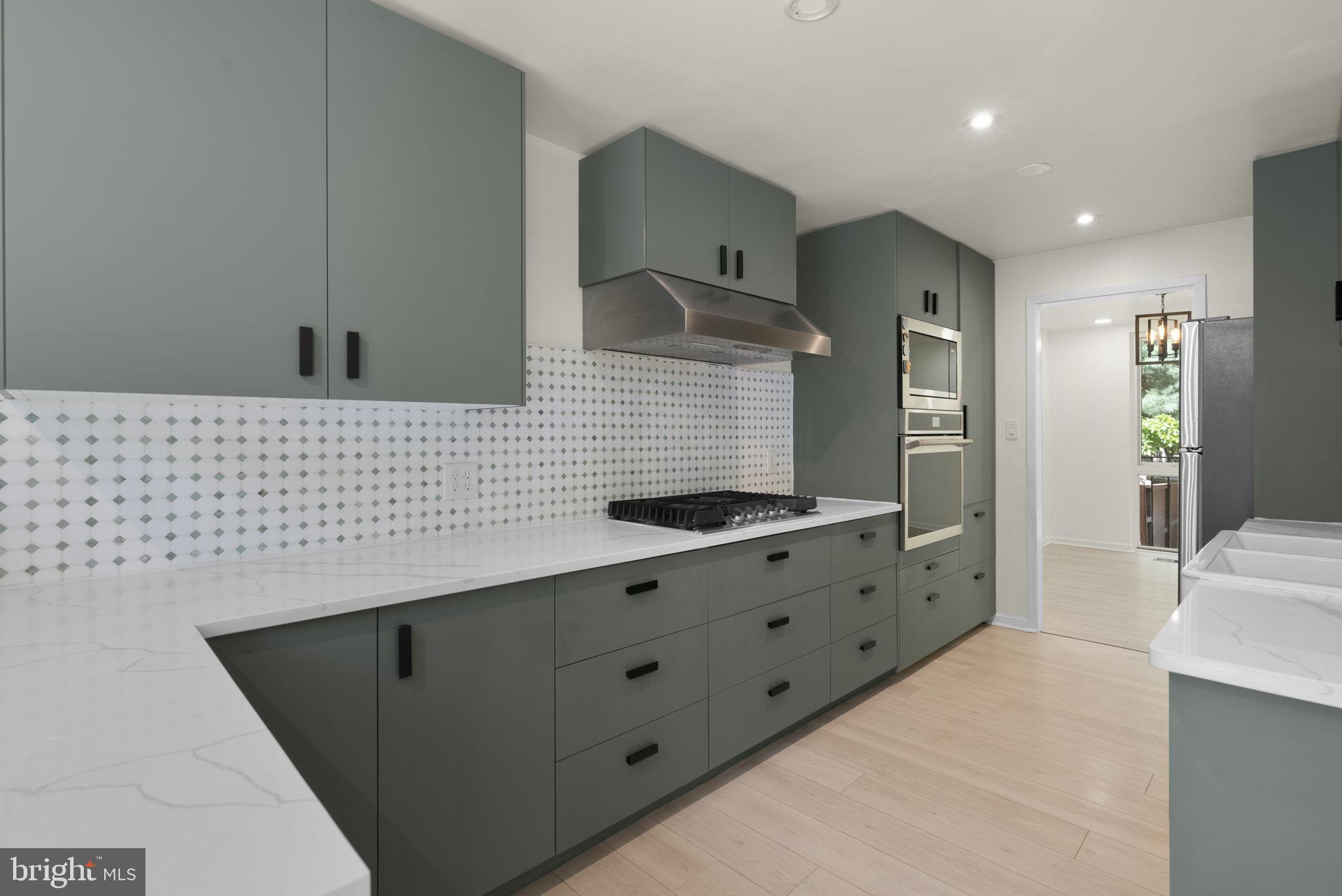 8002 Inverness Ridge Road Potomac, MD 20854 - Photo 16 of 46