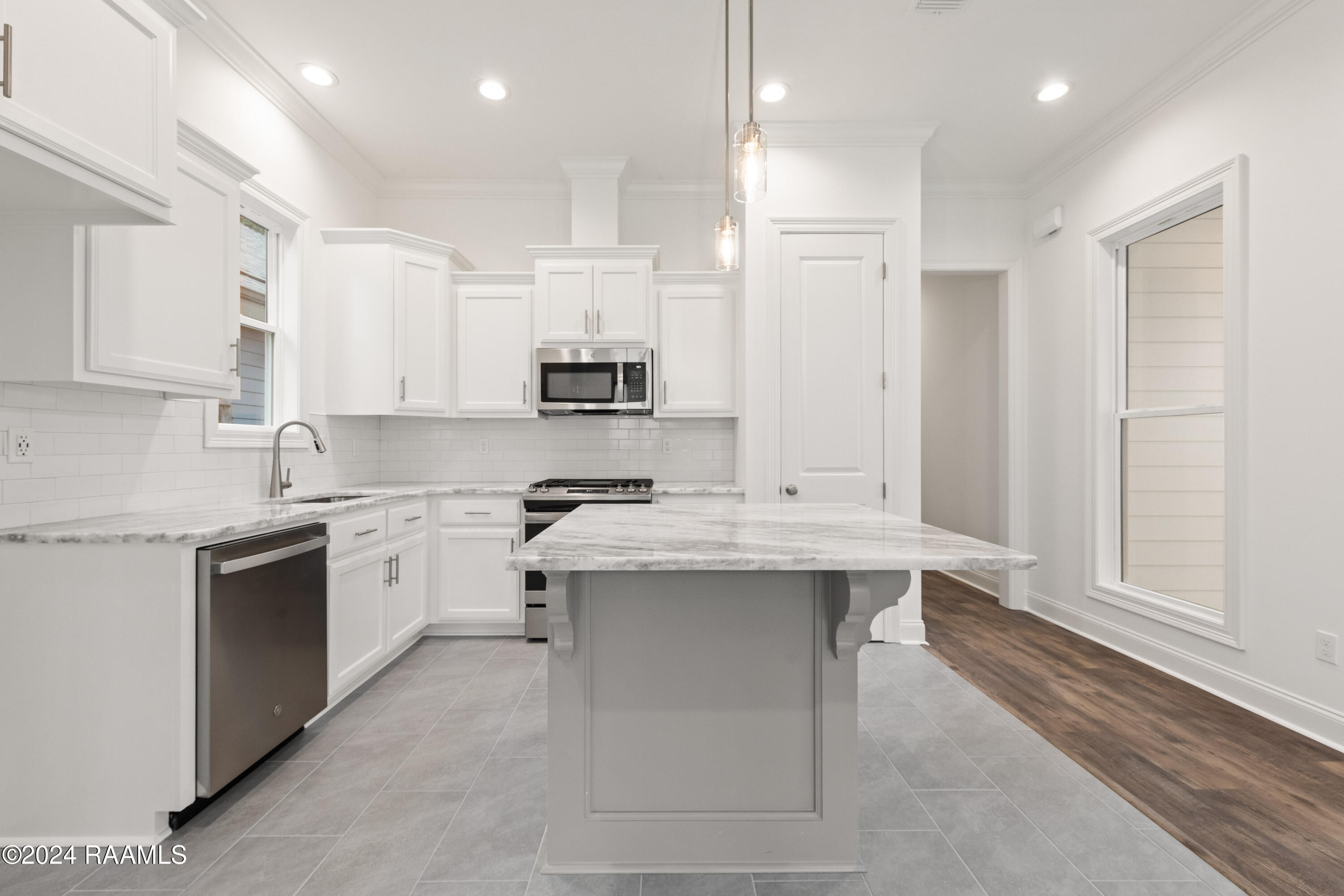 108 Mcclendon Lafayette, LA 70508 - Photo 9 of 26 108McClendon-33