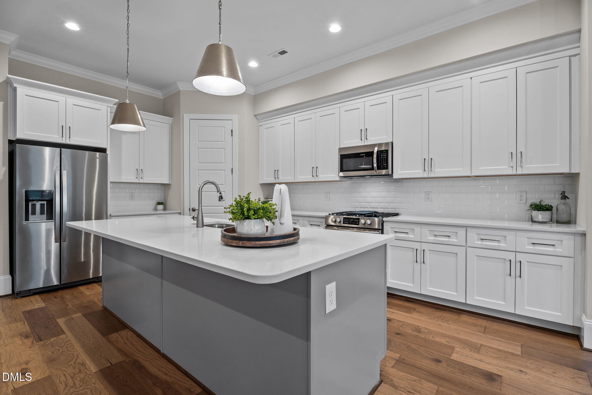 4919 Trek Lane Raleigh, NC 27606 - Photo 8 of 41 21-web-or-mls-DSC00436