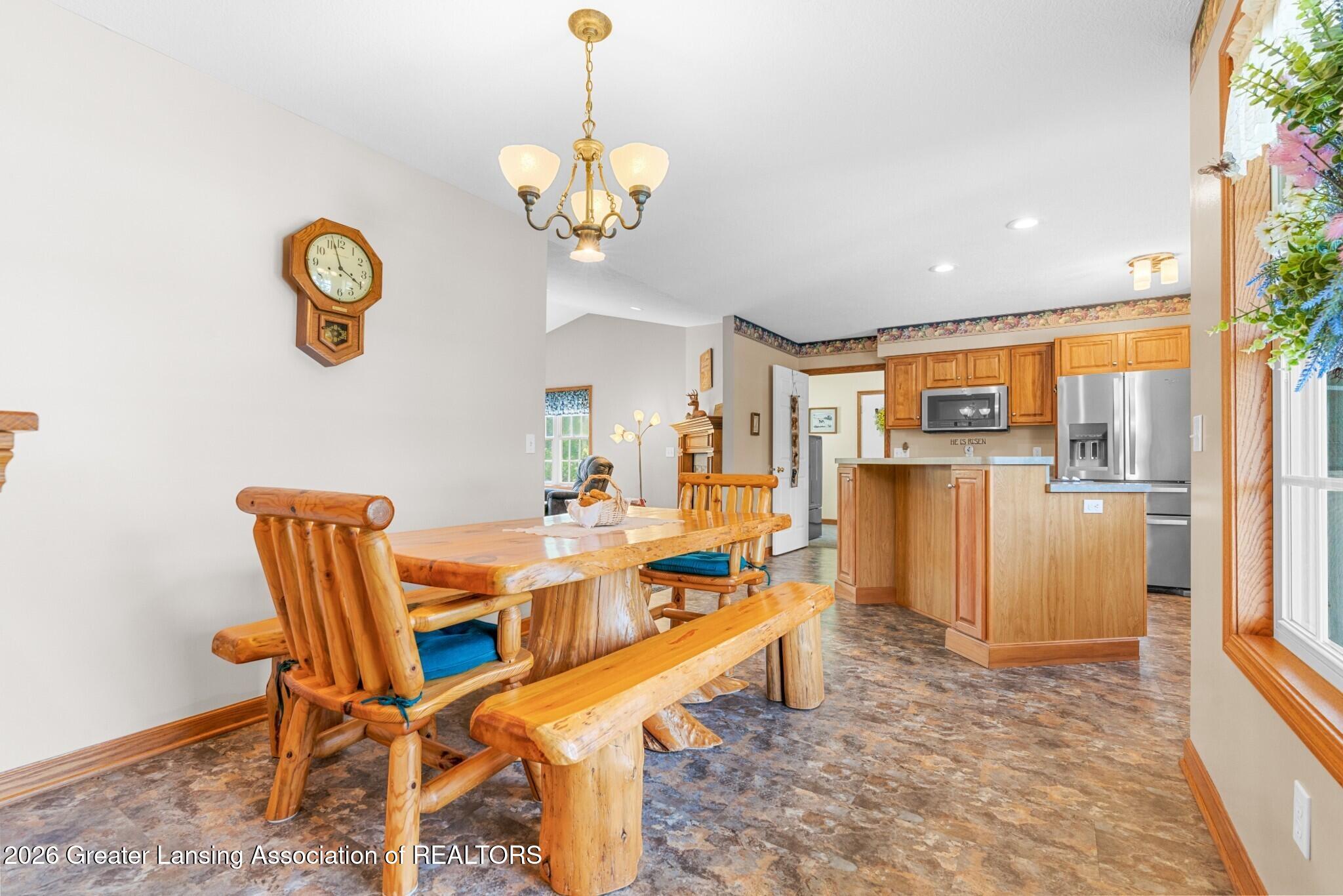 2327 Vandekarr Road Owosso, MI 48867 - Photo 19 of 60 21-Media Jett -39