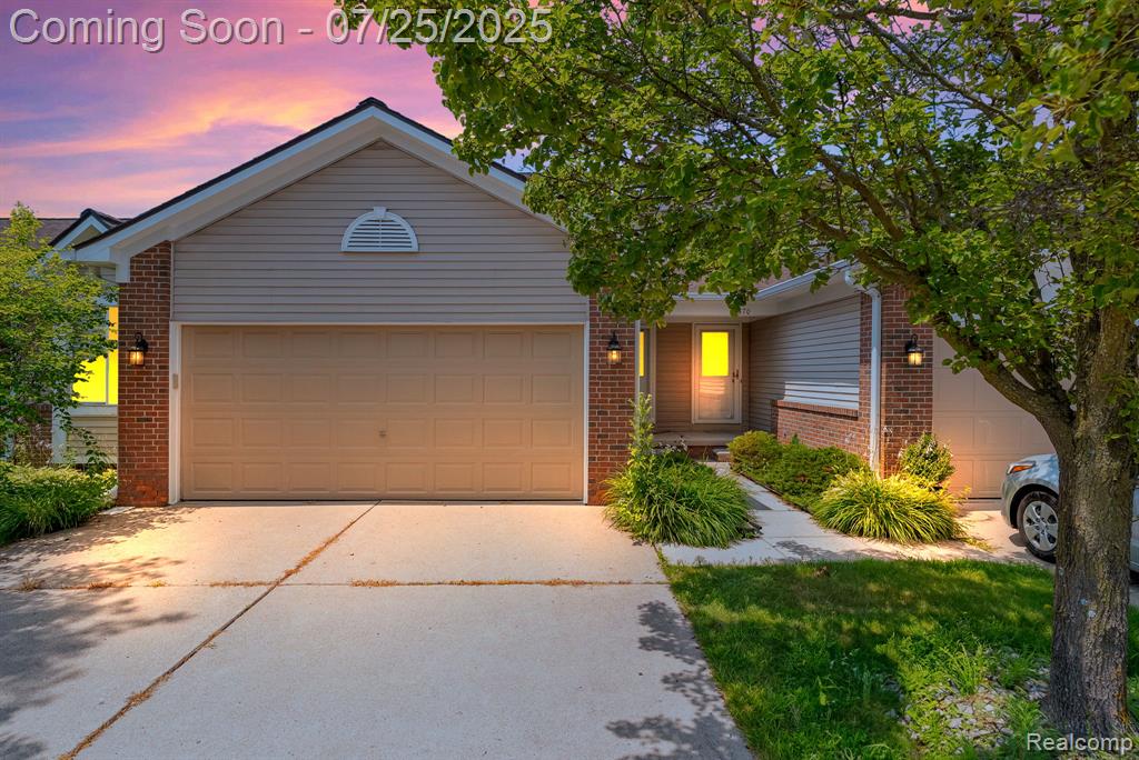 17580 Freedom Lane Riverview, MI 48193 - Photo 1 of 49