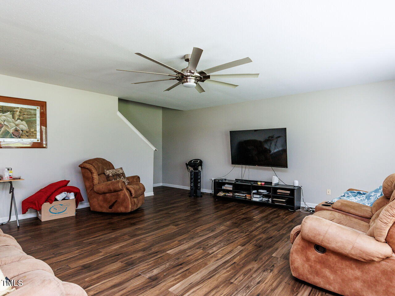 2900 Poole Farm Lane Raleigh, NC 27610 - Photo 7 of 24 016-1280x960-family-room