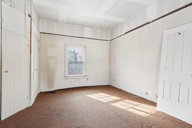 $350,000 | 67 Highway 67, Eagle, WI 53119