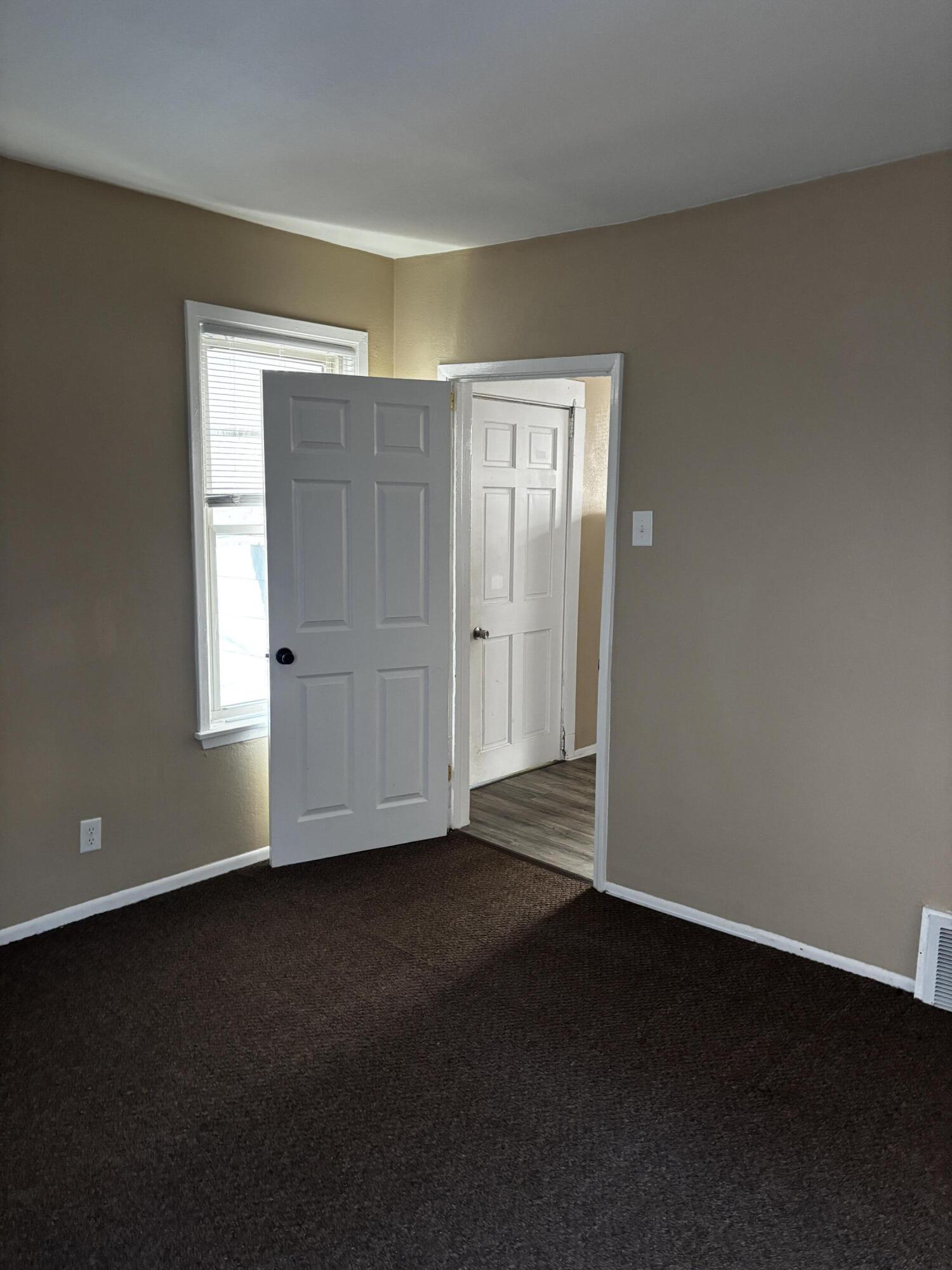 5525 North 36th Street Milwaukee, WI 53209 - Photo 17 of 39 Main Floor Bedrm