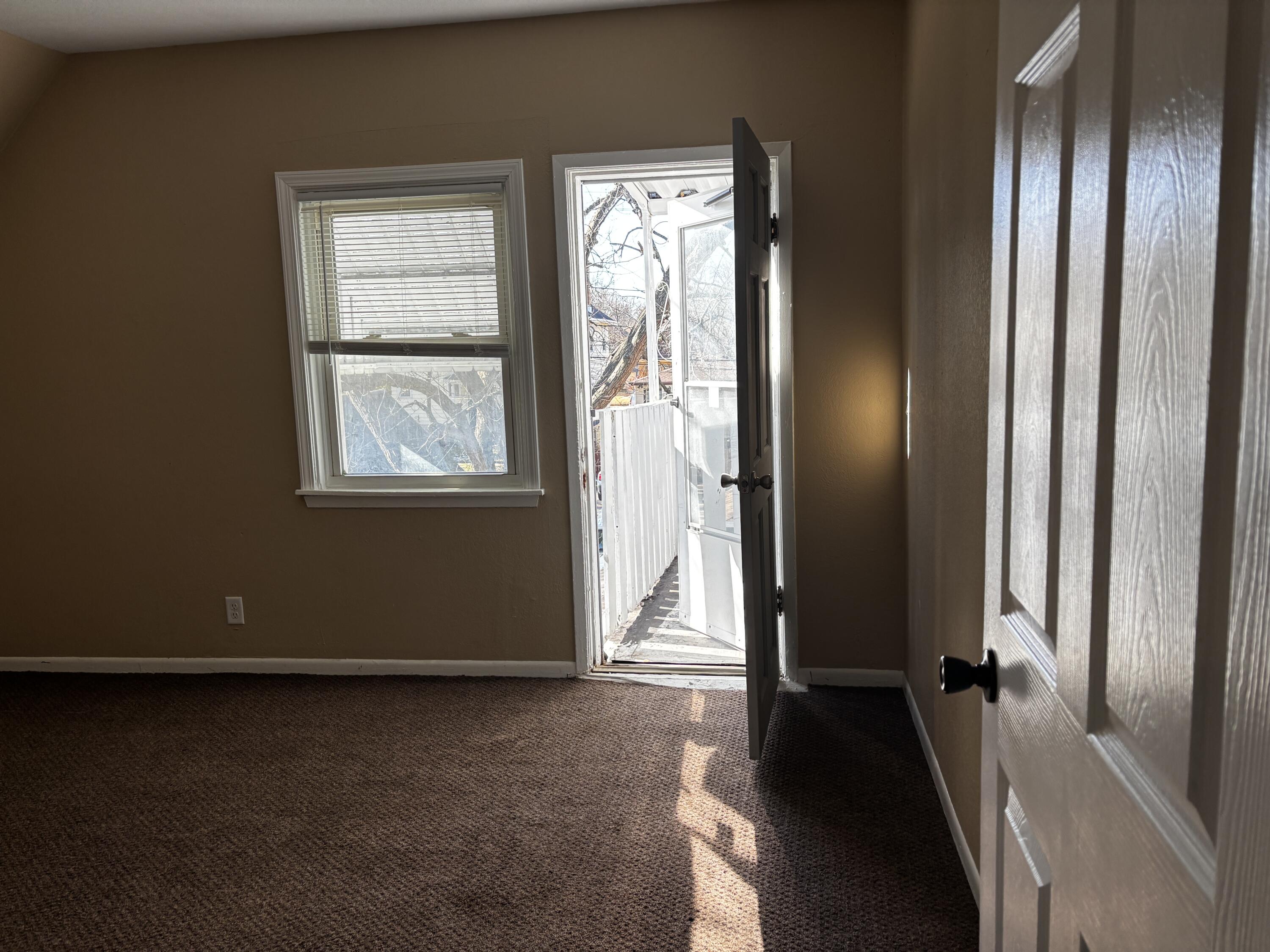 5525 North 36th Street Milwaukee, WI 53209 - Photo 23 of 39 Bedrm 3 Upper