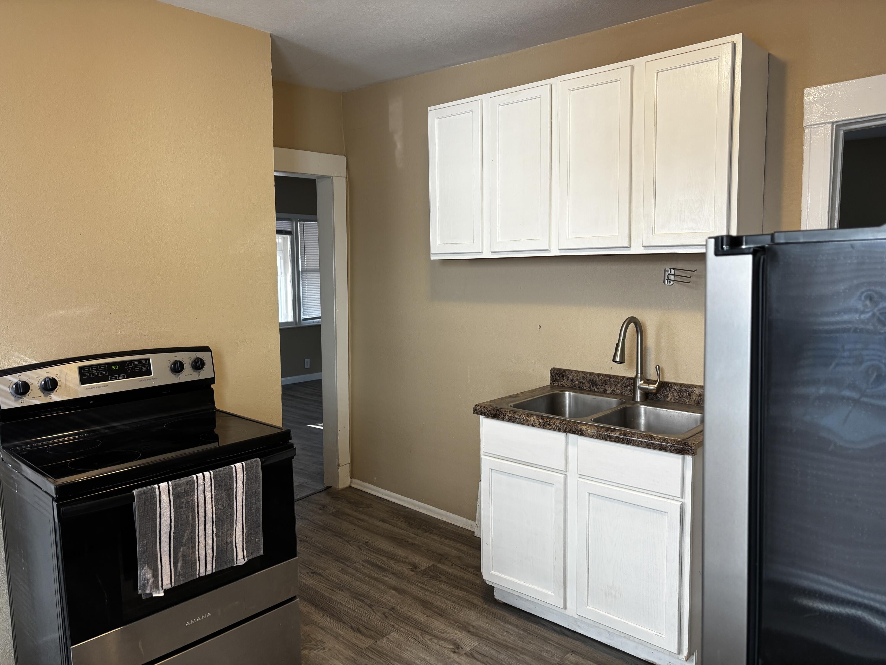 5525 North 36th Street Milwaukee, WI 53209 - Photo 4 of 39 Kitchen