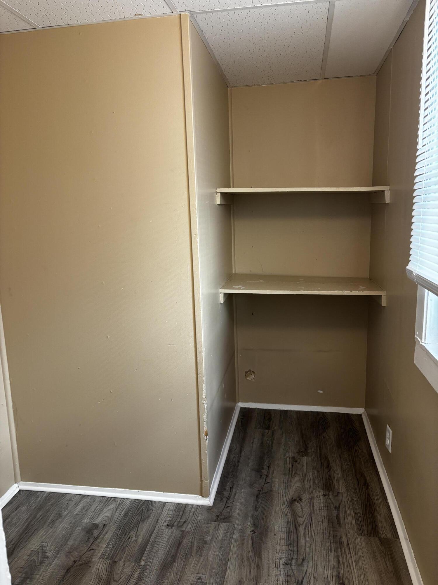 5525 North 36th Street Milwaukee, WI 53209 - Photo 6 of 39 Pantry