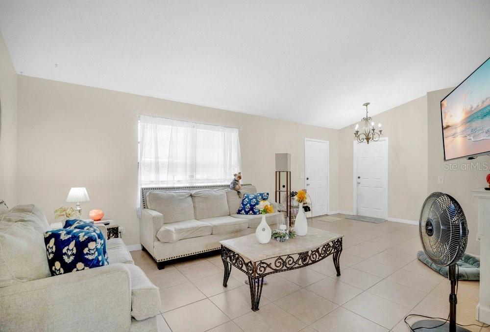 1141 Doyle Road Deltona, FL 32725 - Photo 7 of 37 Gallery Image 7