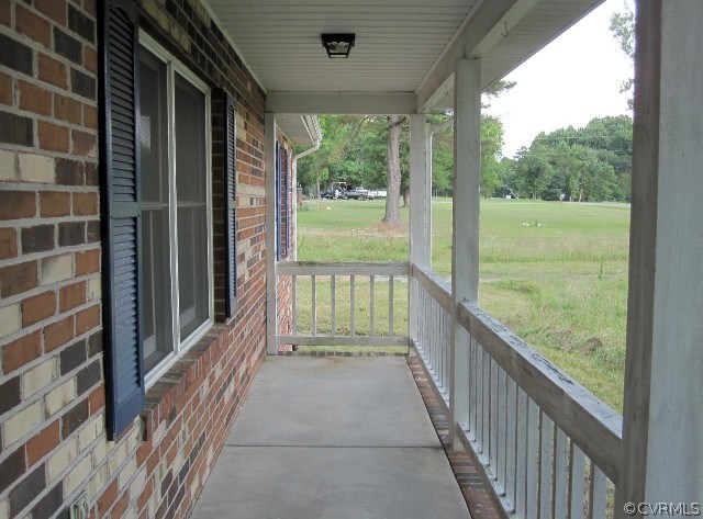 994 Woodmans Road Crewe, VA 23930 - Photo 3 of 20 Gallery Image 3