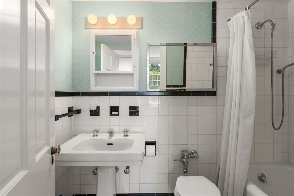 35 Jefferson Road Brookline, MA 02467 - Photo 14 of 25