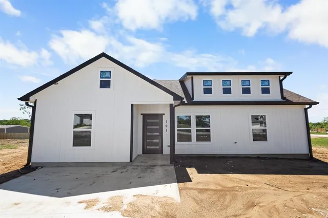 $269,500 | 191 Cactus Canyon Drive, Jacksboro, TX 76458