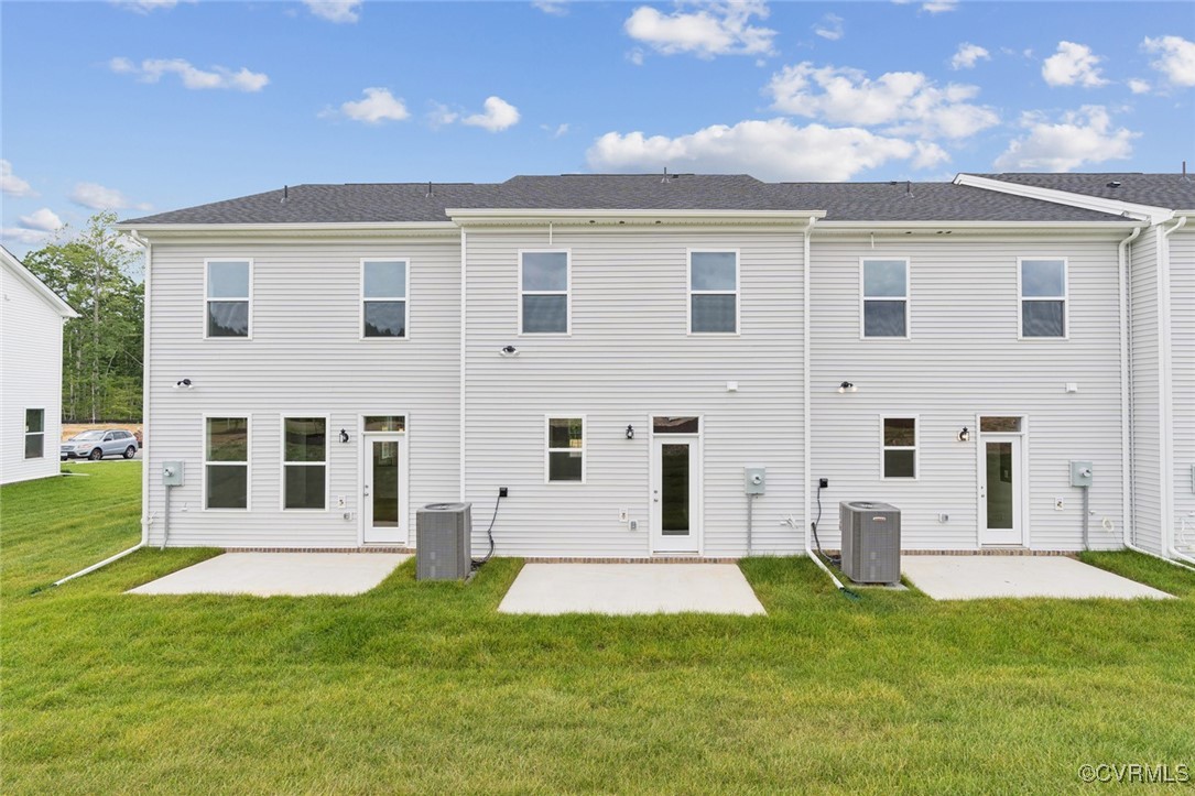 327 Mt Mccauley Way Aylett, VA 23009 - Photo 23 of 50 a view of a house with backyard and garden