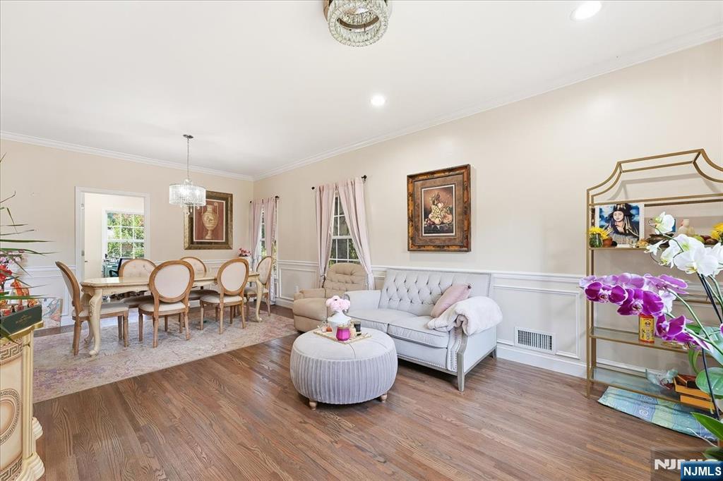 5 Old Bridge Road Cedar Grove, NJ 07009 - Photo 8 of 41