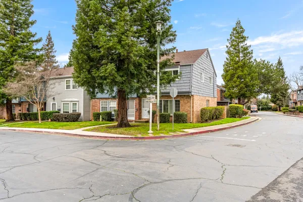 $315,000 | 4007 Oak Villa Circle, Carmichael, CA 95608